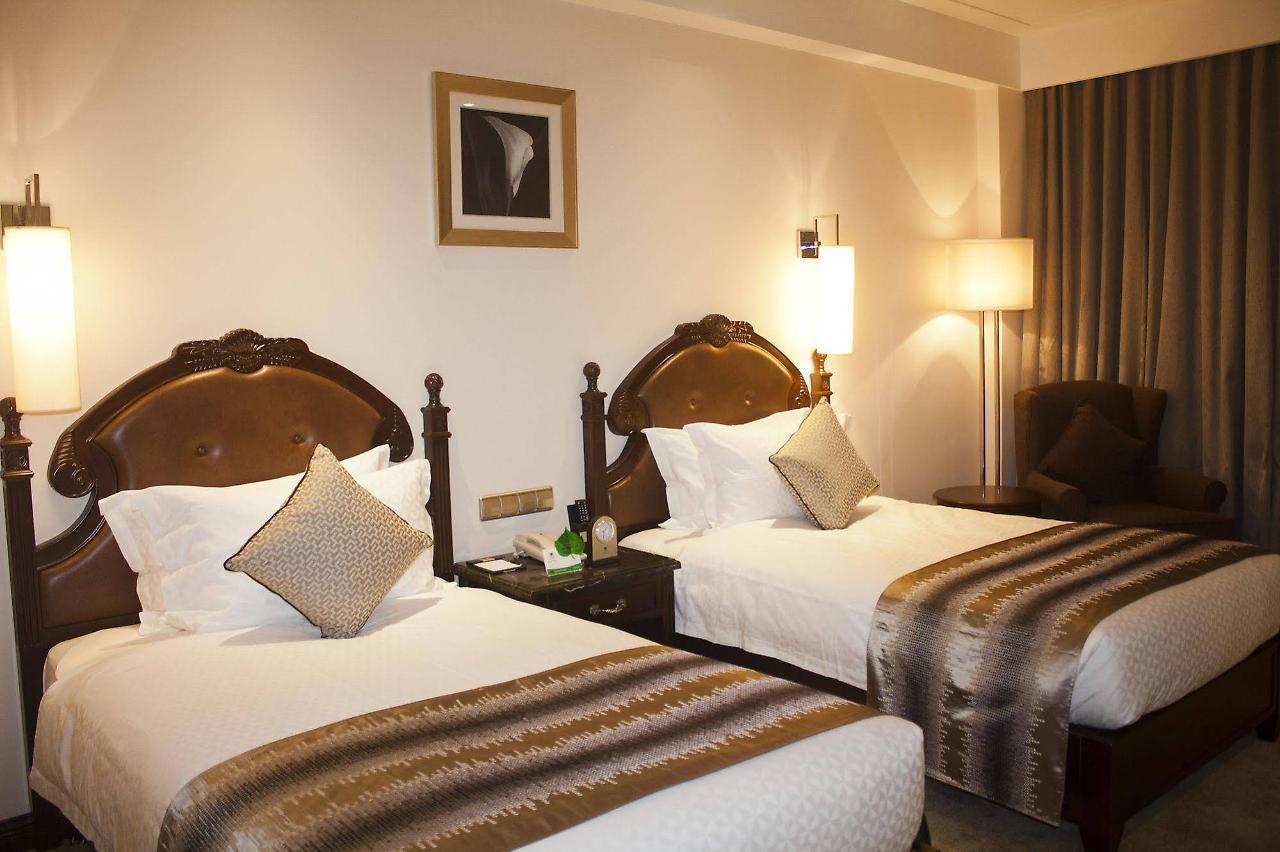 Tang Palace Hotel Accra Extérieur photo