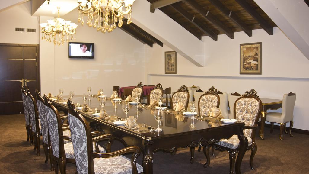 Tang Palace Hotel Accra Extérieur photo