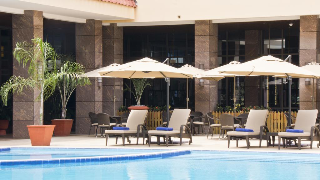 Tang Palace Hotel Accra Extérieur photo