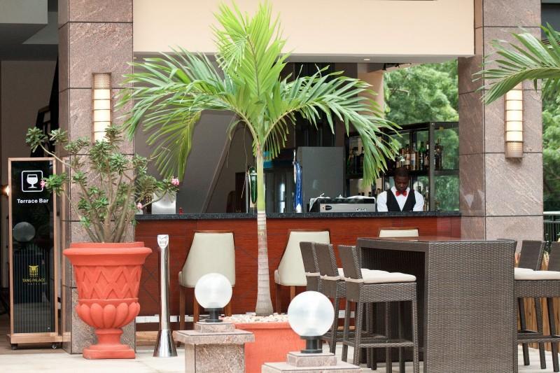 Tang Palace Hotel Accra Extérieur photo